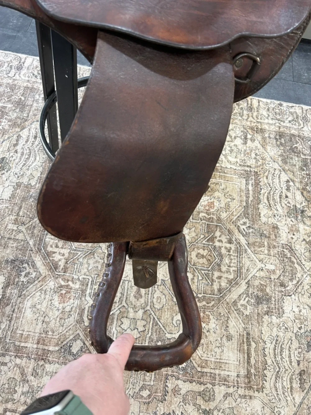 Vintage Youth Western Leather Saddle. 14” Seat. - Picture 3 of 16